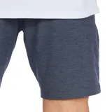 Short azul de largo medio con bolsillos laterales y traseros.