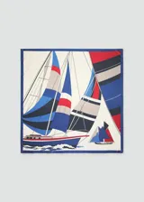 Pañuelo cuadrado de poliéster con estampado de veleros y barcos, con bordes en tono azul marino.