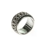 Anillo de plata 925 giratorio con diseño de círculos grabados y cenefas ornamentales.