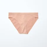 Pack de dos bombachas de microfibra con diseño sin costuras, una en color rosa viejo y otra en color crema.