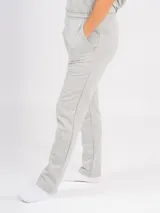 Pantalón de jogging azul marino de corte recto, con cintura elástica ajustable con cordón y bolsillos laterales.