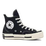 Championes Converse Chuck 70 Plus, de caña alta, color negro con detalles en blanco.