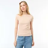 Camiseta de manga corta y cuello redondo confeccionada en tejido de canalé, modelo FCU46 en color beige.