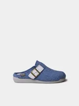 Slippers Toni Pons modelo Mima, color azul melange, confeccionados en fieltro reciclado con suela de goma gris y tira ajustable con hebilla metálica.