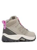 Botas de trekking Columbia Transverse Hike, modelo impermeable, en color gris con cordones rosados y detalles en negro y blanco. Confeccionadas con una parte superior de cuero y malla, entresuela TechLite y suela Omni-Grip.