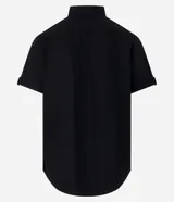 Camisa comfort masculina de lino y algodón color marrón, con cuello inglés, mangas cortas con vuelta, cierre frontal por botones y un bolsillo en el pecho.