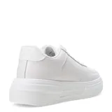 Championes urbanos de plataforma Miss Carol, color blanco, con diseño de cordones y perforaciones decorativas en los laterales y la puntera.
