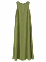 Vestido largo sin mangas de lino color verde, con cuello redondo, corte recto y bolsillos laterales.