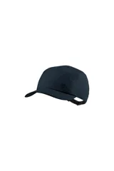 Gorra deportiva azul marino con visera, de la marca Fjällräven.