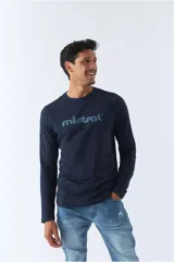 Remera de manga larga de algodón con cuello redondo y estampado artístico frontal. Diseño de corte estándar.