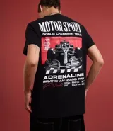 Remera negra de algodón con estampado de un auto de carreras y texto "Motor Sport World Champion Team Adrenaline Birmingham Grand Prix".