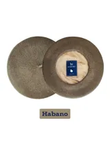 Boina de paño en varios colores.