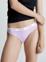 Bombacha clásica Calvin Klein, color lila, con cintura elástica con logo de la marca.