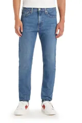 Jean Levi's 510 Skinny, color azul claro con lavado medio, tiro medio y corte ajustado.