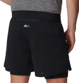 Short deportivo de running 2 en 1 para hombre, con calza de compresión integrada, bolsillos laterales de malla y detalles reflectantes.