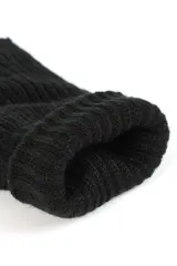 Guantes de tejido de punto acanalado, con puño elástico y diseño clásico.