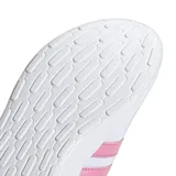 Championes Adidas Lite Racer 4.0 de diseño deportivo, confeccionados en malla blanca con las icónicas tres tiras laterales en color rosado. Presentan interior y lengüeta en tono rosado, con entresuela Cloudfoam para mayor amortiguación.