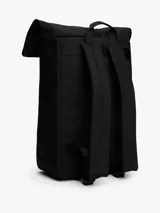 Mochila negra de poliéster con diseño de solapa enrollable y cierre de apertura rápida con hebilla. Presenta un parche con el logo de Tommy Jeans en la parte inferior frontal.