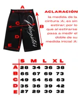 Conjunto compuesto por una camisa de manga corta a cuadros rojos y negros con detalles gráficos bordados y un short negro de corte holgado con costuras en contraste y estampa lateral con tipografía cursiva.