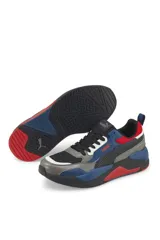 Championes Puma X-Ray 2 Square, diseño deportivo en tonos negro, gris, azul y rojo.