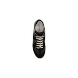 Championes de diseño bajo tipo retro estilo 'Replica' de Maison Margiela, en color negro con detalles en gamuza y suela de goma marrón clara.