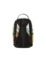 Mochila Sprayground con estampado de aves tropicales y vegetación selvática. Tiene un bolsillo con cremallera en la parte superior, dos bolsillos laterales con velcro, un bolsillo trasero con velcro, un bolsillo trasero con cremallera, correa para carro, espalda acolchada y transpirable, correas acolchadas y transpirables, cierre con cremallera de doble sentido, asa y accesorios de metal color oro pulido. El interior está forrado con poliéster con el logo de la marca, tiene un compartimento principal espacioso, dos bolsillos con cremallera, un compartimento acolchado para laptop.