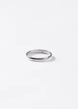 Anillo alianza bombé de 3 mm de ancho en plata 925, de diseño clásico y acabado brillante con opción de grabado interno.