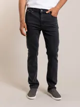 Pantalón de jean negro de corte recto.