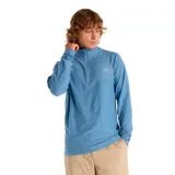 Buzo de hombre New Balance, modelo Space Dye 1/4 Zip MT41915DSW, color celeste jaspeado. Confeccionado en tejido polyknit con tecnología NB DRY de secado rápido. Cuenta con cierre de un cuarto, mangas largas con presillas para los pulgares y logo NB reflectante.