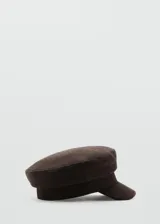 Gorro tipo boina marinera color marrón, con visera corta y estructura rígida de paño.