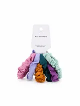 Pack de seis coleros de tela tipo scrunchie en colores variados, incluyendo tonos rosado, lila, mostaza, verde oscuro, violeta y verde menta.