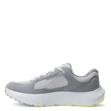 Championes deportivos Under Armour modelo Versurge, color gris con detalles en amarillo neón. Presentan una combinación de malla y revestimientos de gamuza sintética, con entresuela blanca Charged Cushioning y suela de goma.