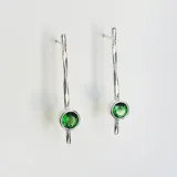 Par de caravanas colgantes de plata 950 con circonia verde.