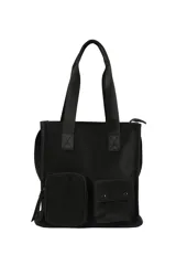 Bolso tipo tote color beige con doble asa superior negra y correa ajustable. Presenta un diseño estructurado con dos bolsillos frontales funcionales, uno con cierre y otro con solapa y broches a presión.