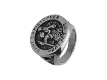 Anillo plateado de acero con diseño de San Cristóbal, santo patrono de los viajeros.