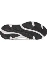 Championes de running Under Armour modelo W Rogue 6, color negro con suela blanca. Presentan parte superior de malla ligera y transpirable con superposiciones de TPU, entresuela Charged+ para mayor absorción de impactos y suela de goma.