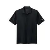Remera polo Nike Golf negra con tecnología Dri-FIT y logo blanco bordado en la manga.