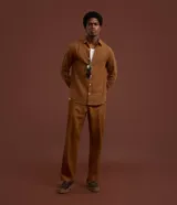 Camisa regular para hombre de la marca Marfinno, confeccionada en mezcla de algodón y lino con diseño texturizado grid, cuello inglés y manga larga.