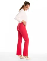 Pantalón recto de tiro alto Hope & Harlow, color rojo, en tejido elastizado con costuras pespunteadas al frente y pretina elástica.