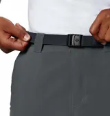 Pantalón cargo Columbia modelo Silver Ridge, de color gris oscuro, con múltiples bolsillos utilitarios y tecnología Omni-Wick.