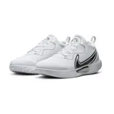 Championes de tenis Nike Zoom Court Pro Hc, color blanco con detalles en negro. Presentan un diseño aerodinámico con malla transpirable, amortiguación Zoom Air en el antepié y suela de goma texturizada para mayor tracción en canchas duras.