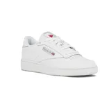 Championes Reebok Club C 85 de cuero blanco con detalles en rojo y logo de la marca en el lateral.
