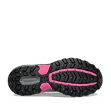 Championes Saucony Excursion TR16 para trail running, color negro con detalles en rosa y celeste.