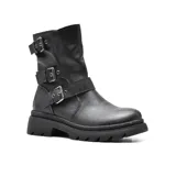 Bota de caña media confeccionada en gamuza color tostado, con suela track dentada y tres correas ajustables con hebillas metálicas laterales.