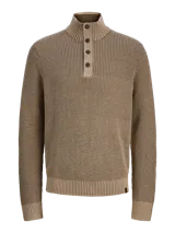 Sweater de punto color tostado con cuello alto y medio cierre frontal con botones. Presenta mangas largas con puños acanalados y diseño de tejido texturizado.
