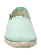 Alpargata slip on de algodón orgánico color celeste menta, con suela de yute trenzado y goma.