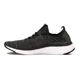 Championes Diadora Adriatic para hombre, ideales para running. Diseño en tejido de punto negro y gris con logo blanco en el lateral y suela blanca.