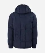 Campera puffer de hombre reversible, con diseño acolchado, cuello alto, capucha y cierre frontal.