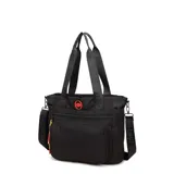 Cartera tipo tote de la marca Las Oreiro, color negro, con doble asa de hombro y correa ajustable extraíble. Presenta un logo circular con labios rojos en el frente, múltiples compartimentos con cierre y detalles de cintas con marca grabada.