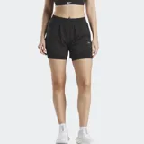Short deportivo negro Reebok de doble capa 2 en 1, con cintura elástica y logo reflectante en el lateral.